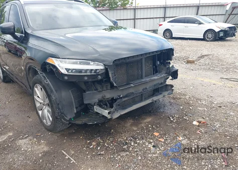 2017 Volvo Xc90 T6 Momentum z USA, uszkodzony, nr VIN YV4A22PK7H1180470